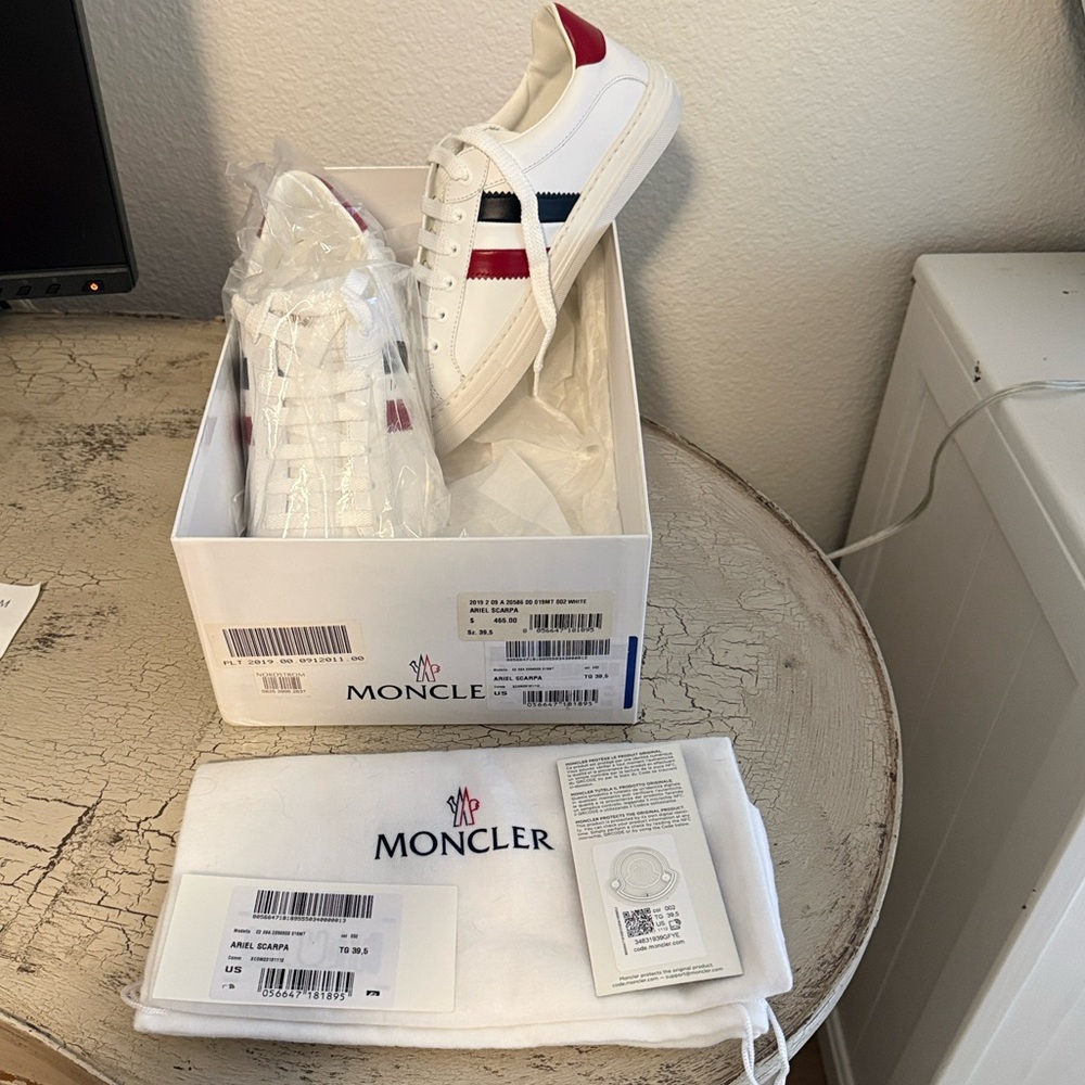 Moncler Ariel Scarpa White Sneakers with Red and Blue Stripes